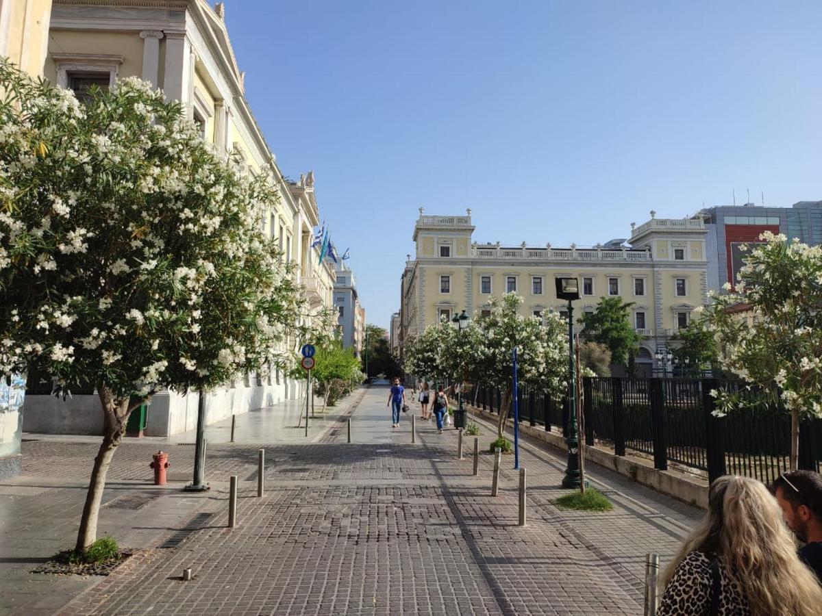 Amazing Apartments @ Aiolou Str. Athens Exterior photo