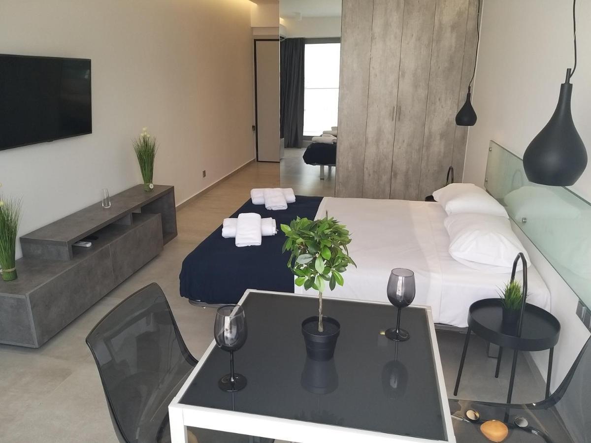 Amazing Apartments @ Aiolou Str. Athens Exterior photo