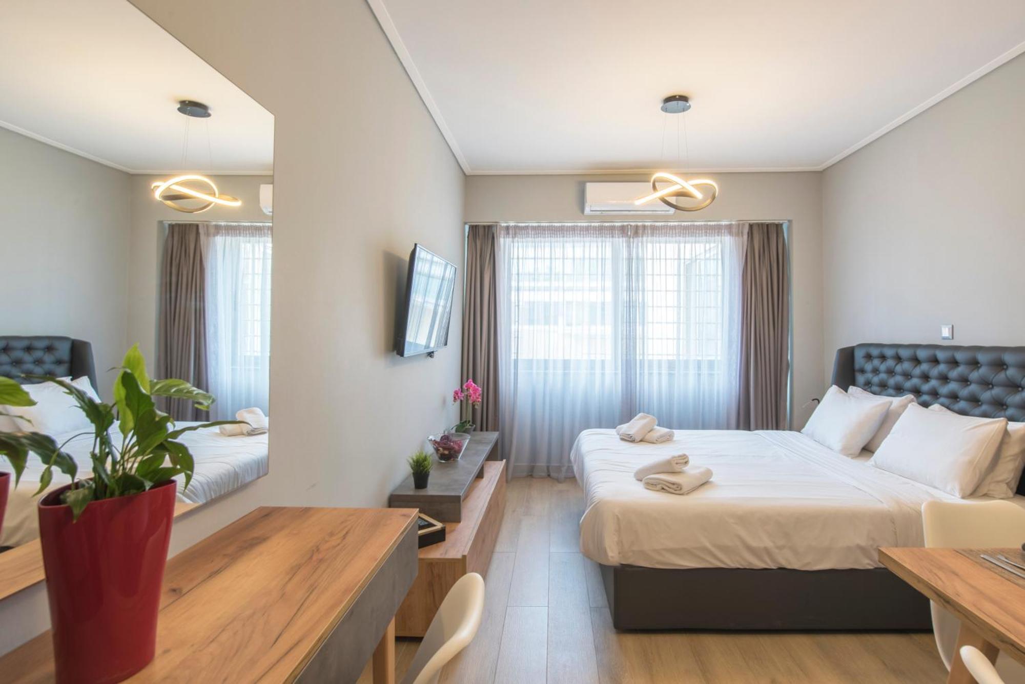 Amazing Apartments @ Aiolou Str. Athens Exterior photo